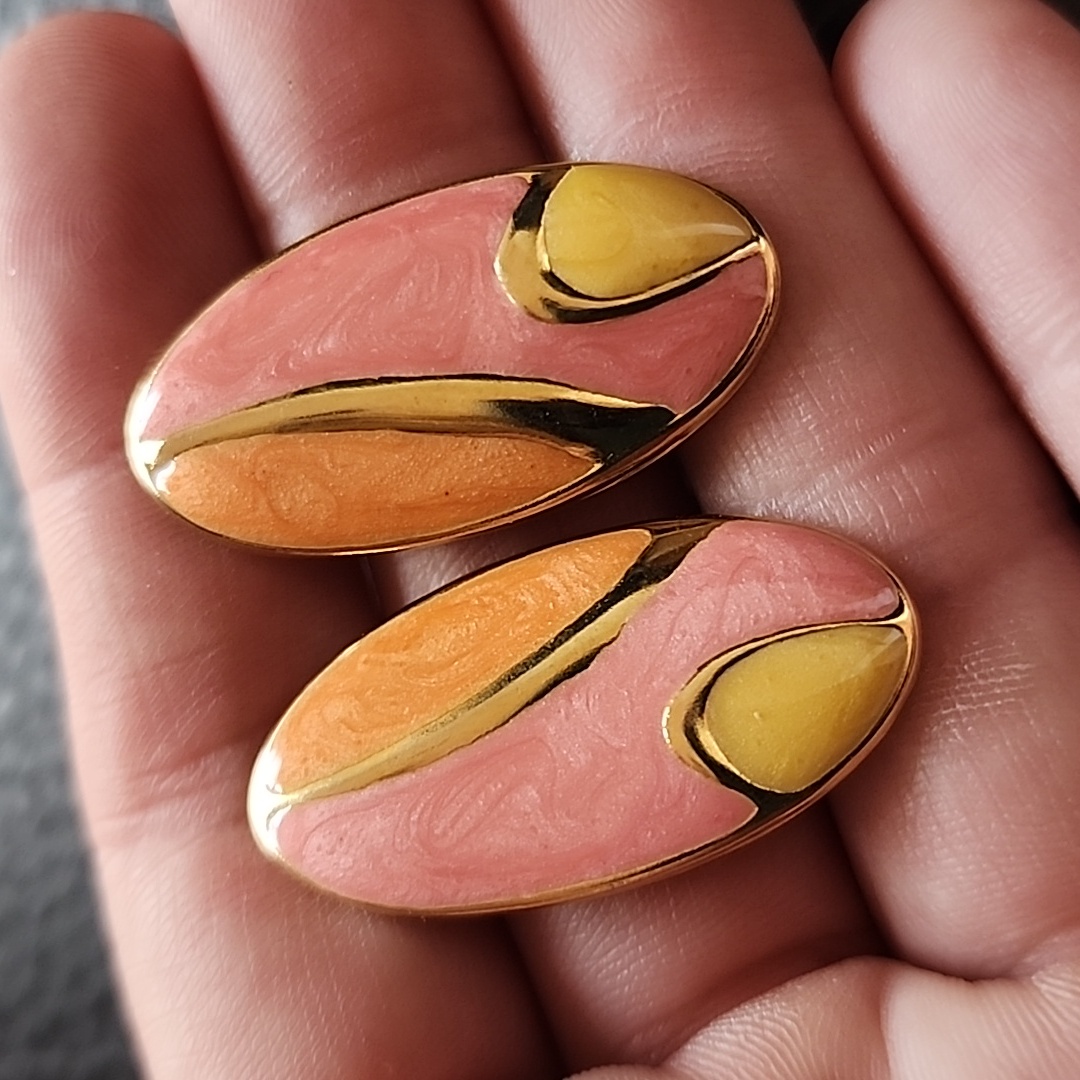 Vtg Earrings